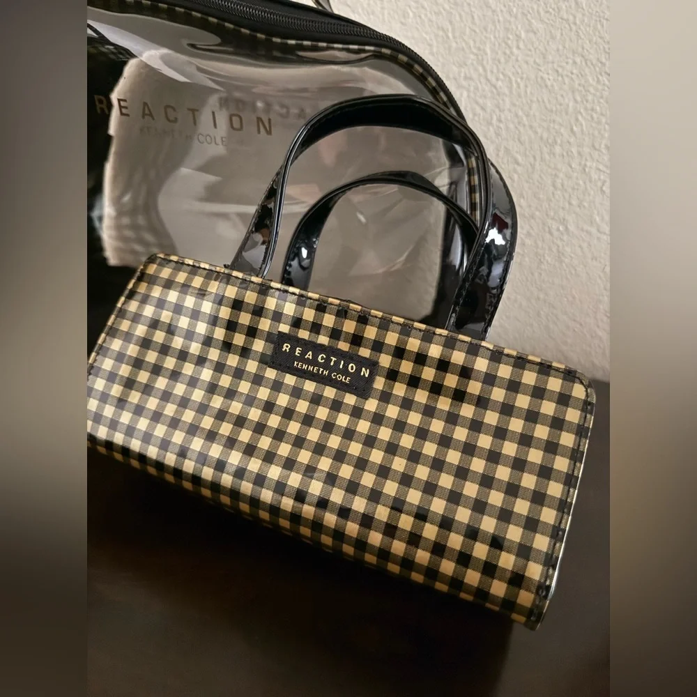 Kenneth Cole Reaction Cosmetic Travel Bag Set | Gingham Plaid  Organizer